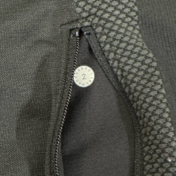 Lululemon Ready To Run‎ Jacket Pinpoint black gray size 2 A280 - Picture 9 of 12
